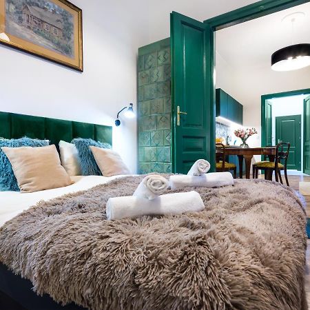 קרקוב Tyzenhauz Apartments Economy מראה חיצוני תמונה