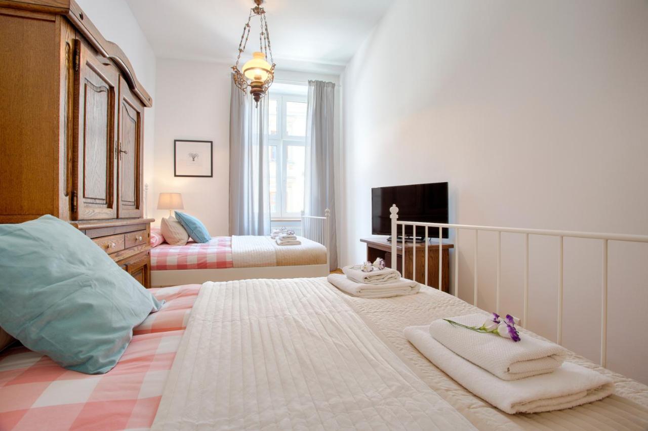 קרקוב Tyzenhauz Apartments Economy מראה חיצוני תמונה
