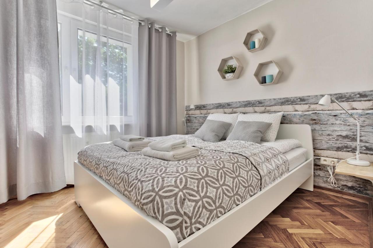 קרקוב Tyzenhauz Apartments Economy מראה חיצוני תמונה